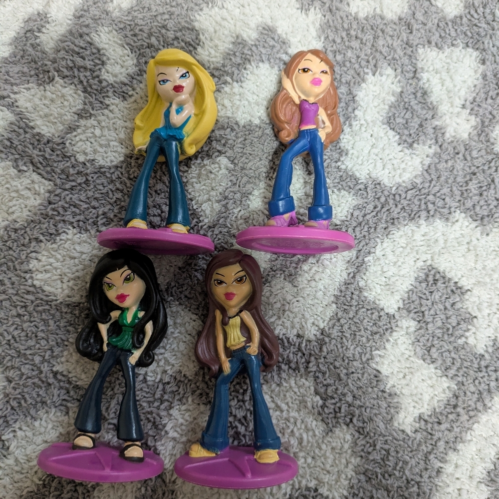 🦋5/25$ Bratz Figurines